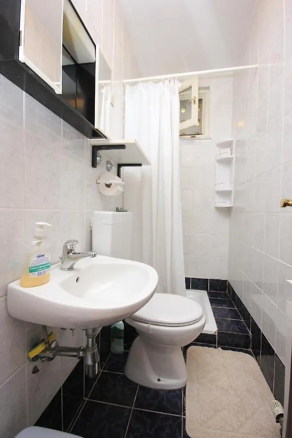 Double Room Medveja 2305A Lovran 3*,